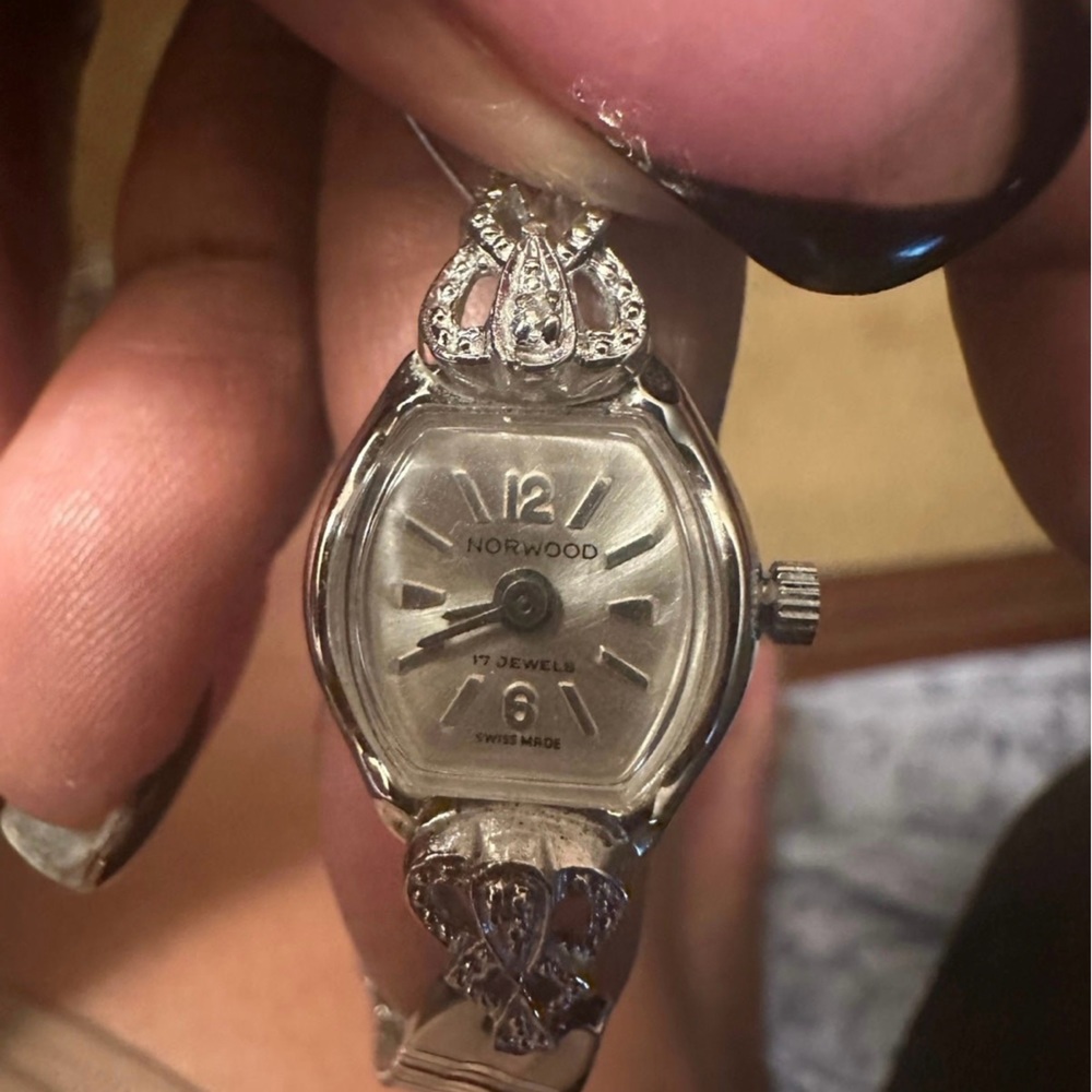 Nor wood Antique watch small vintage - Picture 8 of 8